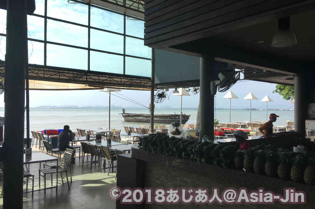 パタヤの海が見えるオーシャンビューレストラン「Moonaroi」